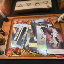 Load image into Gallery viewer, Feminine Energy Oracle Reading