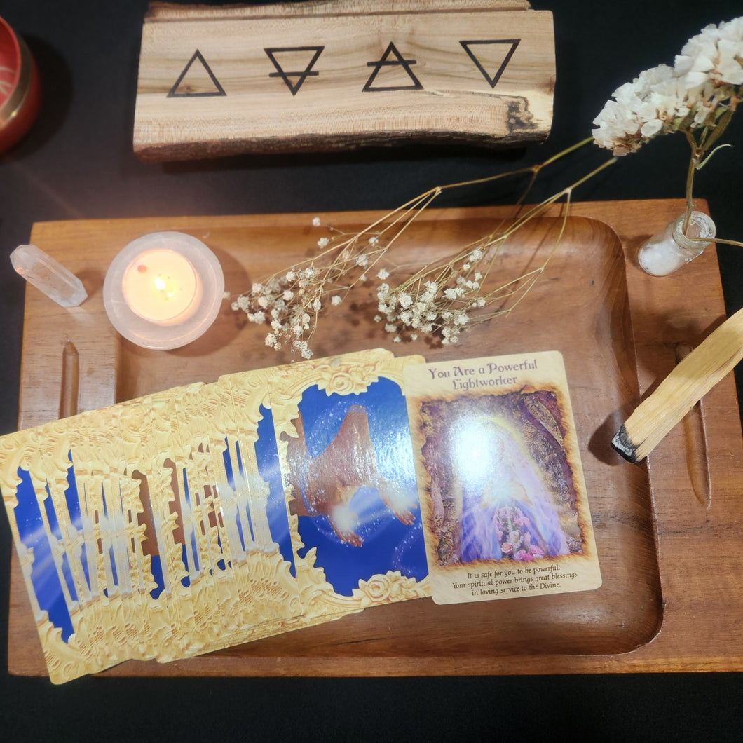 Angel Messages Oracle Reading